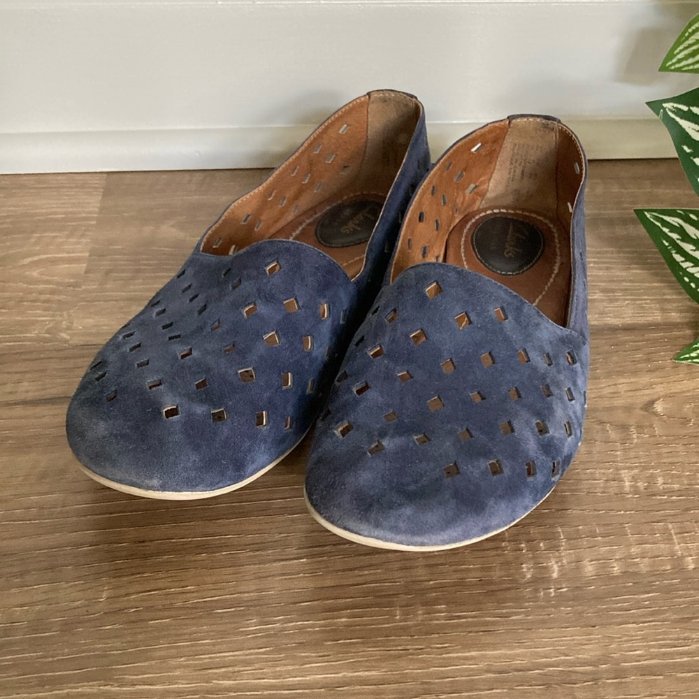 Clarks Women's Blue Suede Flats